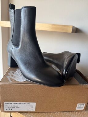 NIB! MADEWELL Women’s The Sylvia Chelsea Boot True Black Leather Size 11 NX087